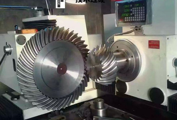 齒輪軸主要加工面